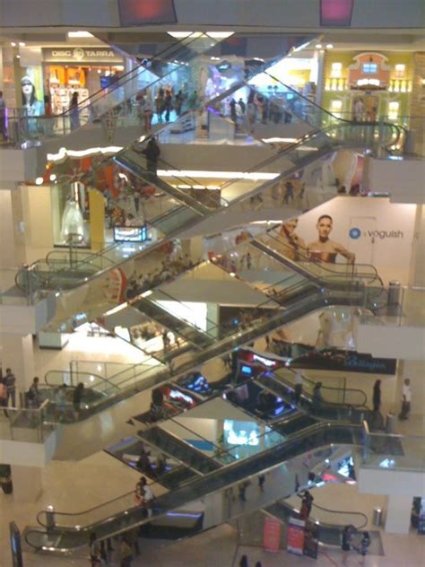 Dyah Rahmis Page Paragon The Biggest Mall At Semarang