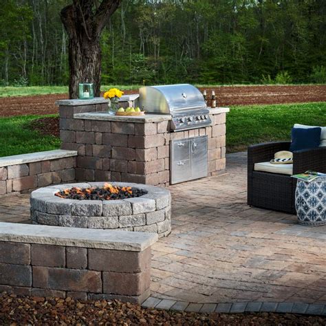 An outdoor grill makes hosting parties and other large social gatherings much easier. Gourmet Greek Grilling Ideas to Inspire Your Inner Outdoor ...