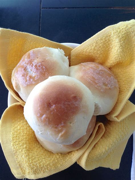 readable eatables {easy soft buttery rolls}