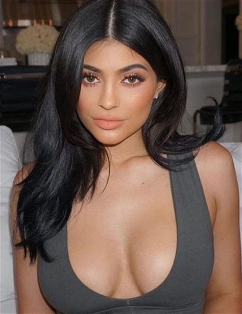 Kylie Jenners Boobs Keep Getting Bigger VipClipX