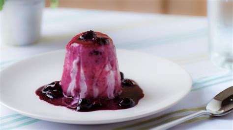 It'll also help you make healthier decisions now than when you're in the throes of hunger. Frozen Blueberry Yoghurt | SPLENDA® | Sugar Alternative | Dessert recipes, Frozen blueberries ...