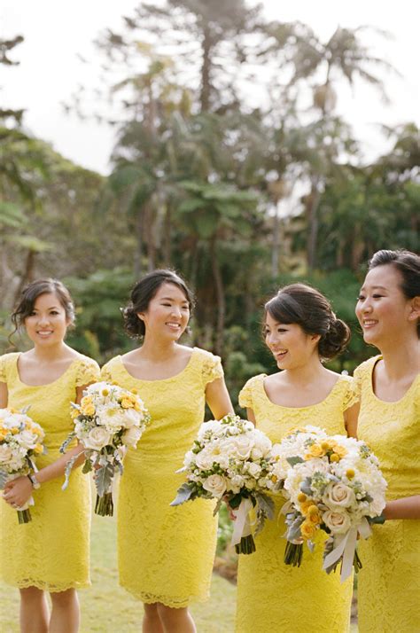 Shop affordable, unique yellow and black bridesmaid dresses designed by top fashion designers worldwide. Yellow bridesmaid dresses Add a playful colour to Your Day