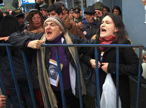 La Madre De Matías Catrileo Denunció En La Fiscalía La Agresión Que Sufrió En Acto De Bachelet