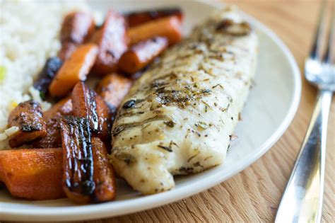 Easy Grilled Or Broiled Tilapia 20 Minute Meal The Cooks Treat