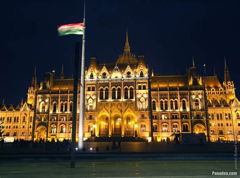 Vælg mellem et stort udvalg af lignende scener. 57+ Most Incredible Night View Pictures Of The Hungarian ...