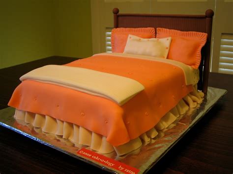 Pin By Ratna Goenardi On Cakes Bed Cake Quilted Cake Birthday Cake Kids