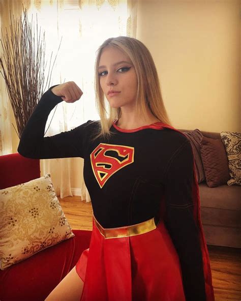 Melody Marks On Instagram “only The Cutest Supergirl You’ll Ever See ☺️💋” Supergirl Cosplay