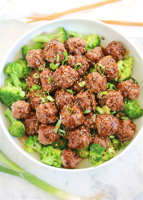 Line a sheet pan with a large piece of parchment (i like mine to come up over all sides) or foil. Asian Beef Meatballs & Broccoli | Paleo, Whole30, Keto ...