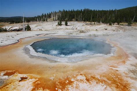 10 Beautiful Hot Springs Of Yellowstone National Park
