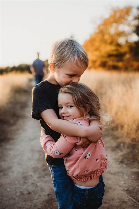 500 Brother Sister Pictures Hd Download Free Images On Unsplash