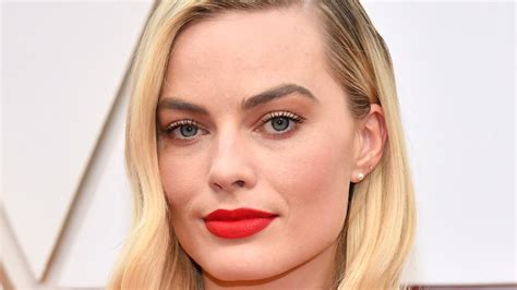 Why Margot Robbie Was So Uncomfortable Filming This Suicide Squad Scene