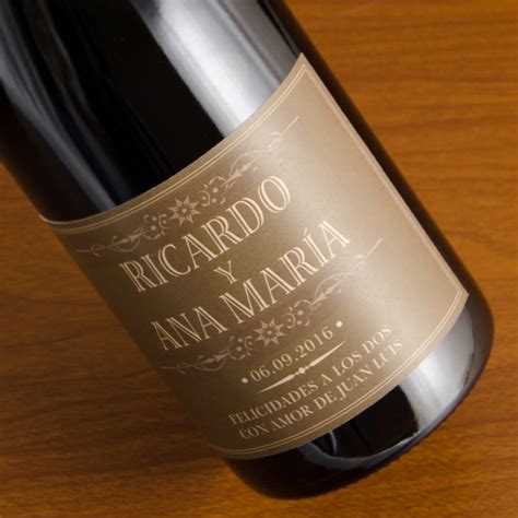 Add your words & art to hundreds of styles. Botella de vino para regalar