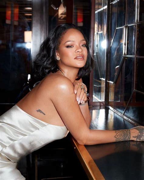 Born in saint michael and raised in bridgetown, barbados. Rihanna - Fenty Beauty: Cream Blush & Bronzer 2020 ...