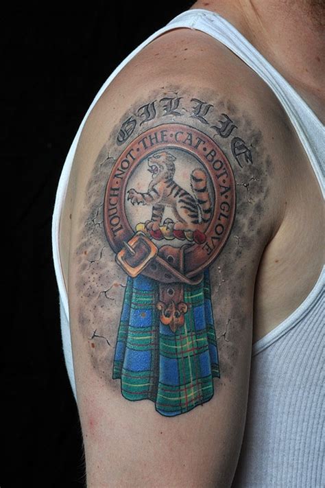 By dubuddha june 2, 2016. Clan badge by Shaun Carroll of Hot Rod Tattoo in ...