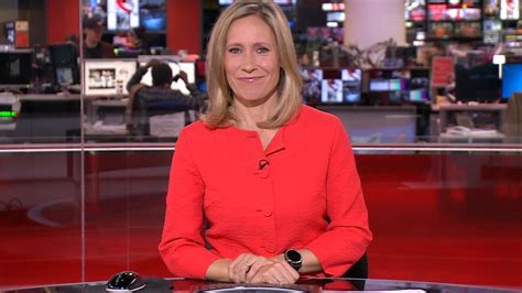 Bbc Presenter Sophie Raworth Mistakenly Says Huw Edwards Has Resigned