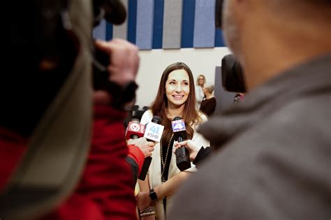 Vanessa Thomson Wins Mo Milken Award In Gladstone Photos