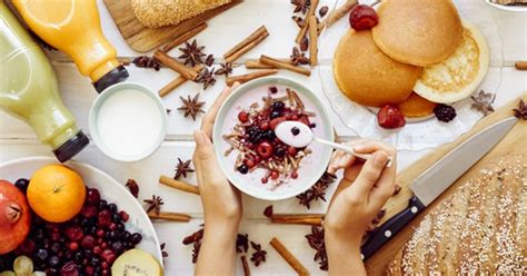 Umumnya, anda bisa mengolahnya menjadi teh sereh yang sehat. 10 Makanan dan Minuman Sehat Ini Bakal Ngetren di Tahun 2018 | Popmama.com