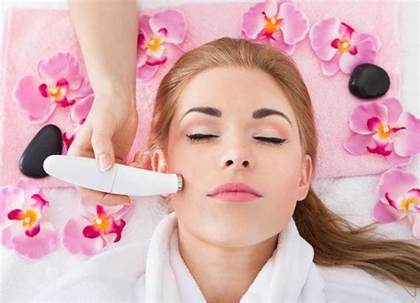 The Benefits Of Microdermabrasion Skin Treatments Professional Microdermabrasion Benefits