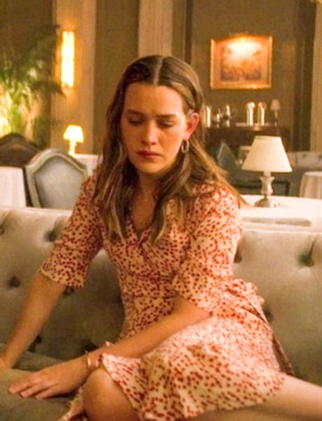 These Outfits Will Make You Obsessed With Love Quinn From Netflix