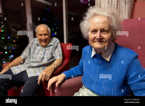 Anciano En Los Ochenta Fotos E Imágenes De Stock Alamy