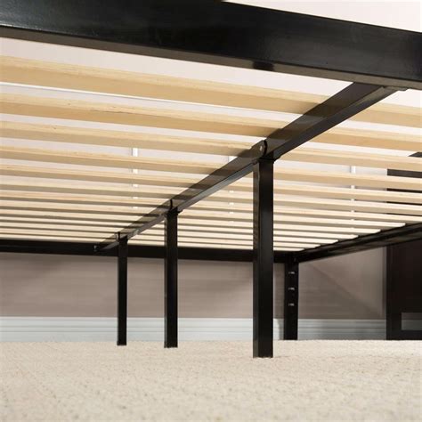 Metal ceilings with linear slats is one of the products that have made dallan company successful worldwide for its compact, versatile and extremely easy to use systems. Queen size Black Metal Platform Bed Frame with Wood Slats ...