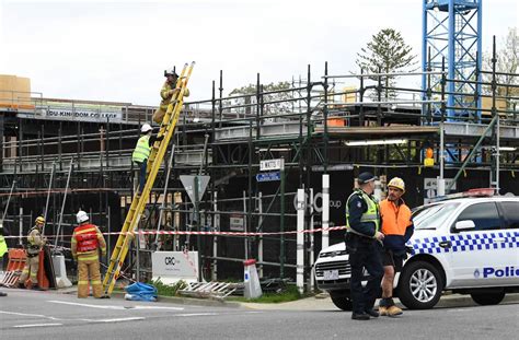 Fatal Melbourne Crane Accident Puts Safety In The Spotlight Sbs News