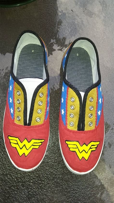 Wonder Woman Canvas Shoes Fan Art Tribute Womans Size 8