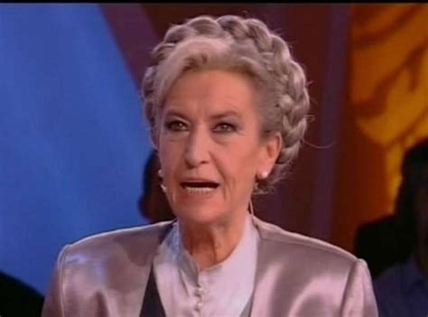 On day 34, she walked from the game due to personal reasons. 'se a 80 anni non scopi tre volte al giorno sei uno ...
