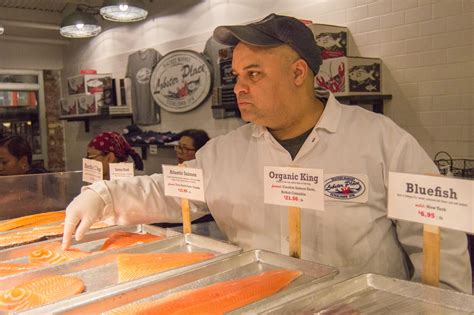 Los mariscos will serve fish tacos, ceviches, aguachile, and lobster burritos. fresh-fish-chelsea-market | That's What She Had