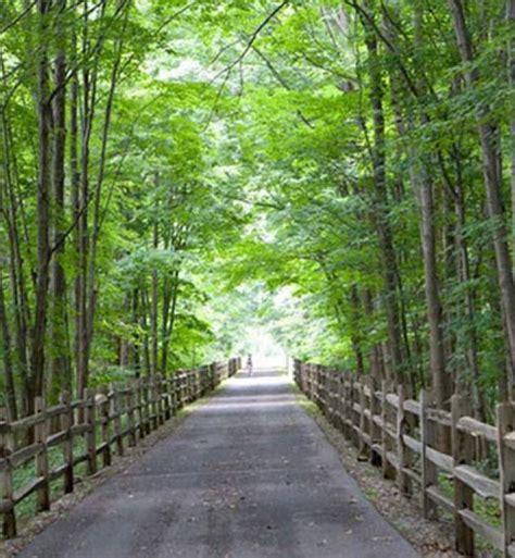 12 Lesser Known Upstate New York Towns To Visit Purewow