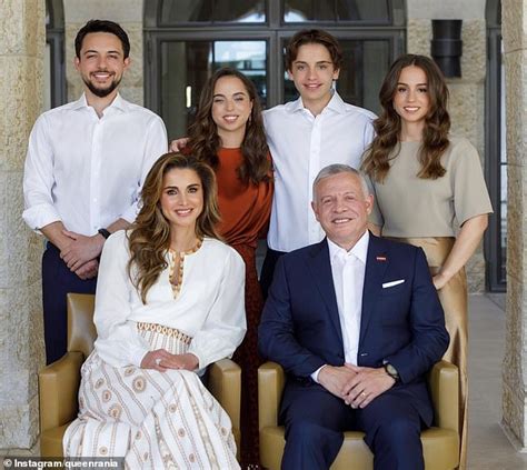 Queen Rania Of Jordan Shares A New Portrait With Her Very Photogenic