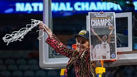 Lsu Wins St Ncaa Title Kim Mulkey S Th Beating Caitlin Clark Iowa