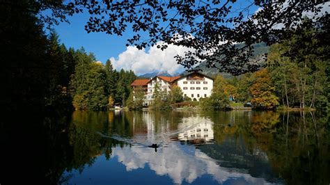 With a stay at hotel am badersee in grainau, you'll be 3.7 mi (6 km) from kramerplateauweg hiking trail and 7.4 mi (11.9 km) from. "Außenansicht" Hotel Am Badersee (Grainau) • HolidayCheck ...
