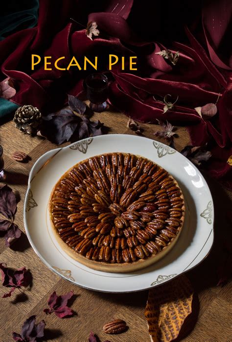 Popular new orleans foods recipes from new orleans Thanksgiving Pecan pie as New Orleans // Tarte aux pacanes de Thanksgiving comme à la Nouvelle ...