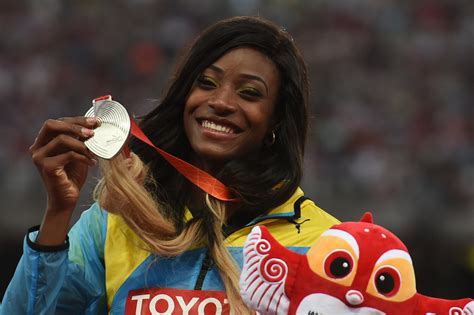 The jamaican, who won the blue riband event at rio in 2016. Smalti e rossetti, coroncine e flash tattoo: le atlete ai ...