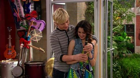 Auslly Couples And Careers
