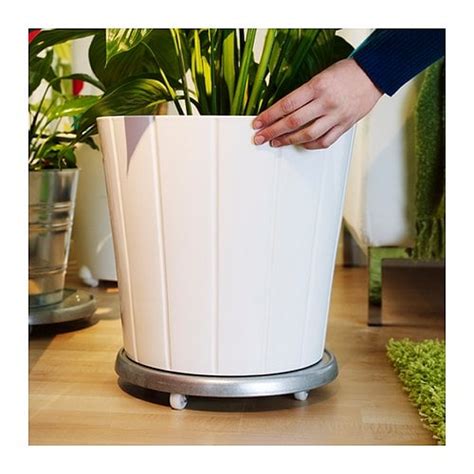 Ci sono una serie di portavasi da interno dove gli acquirenti possono trovare i c'è una grande varietà di modelli eleganti e moderni portavasi da interno che vengono venduti su. SOCKER Carrello portavasi - zincato da interno/esterno ...