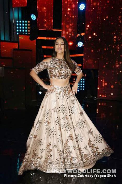 Sonakshi Sinha Promotes Her Next Release Noor On The Sets Of Nach Baliye