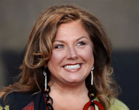 Dance Moms Choreographer Abby Lee Miller Confined In A Wheelchair What