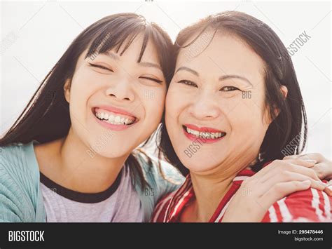 Asian Mother Daughter Image And Photo Free Trial Bigstock