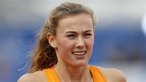 She won bronze medals in both heptathlon and the 100 m hurdles at the 2014 world junior championships, and bronze in the 100 m hurdles at the 2015 european u23 championships. Nadine Visser strijdt met Europees kampioene op 100 meter ...