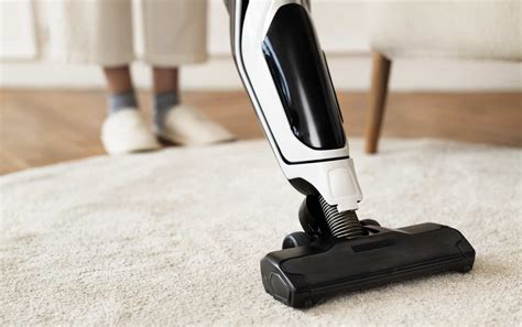 10 Best Lightweight Vacuum Cleaners For Elderly Buyers Guide