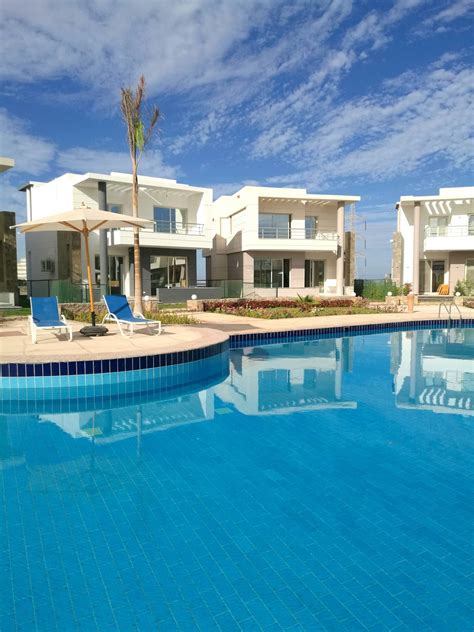 I want want want THIS VILLA in Hurghada! All year sunshine 
