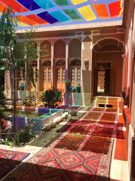 A Traditional Style Of Iranian House Architettura Islamica Luoghi