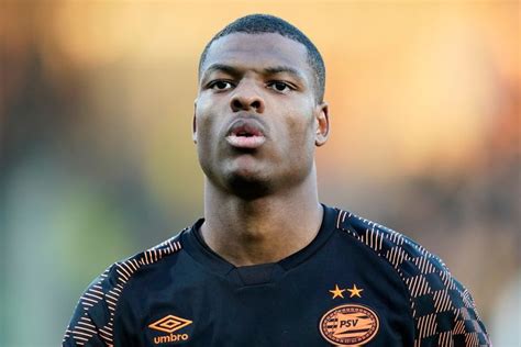 Check out his latest detailed stats including goals, assists, strengths & weaknesses and match ratings. Dumfries: Zijn diep gezonken, maar houden vertrouwen in de ...