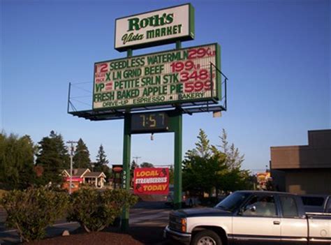 We have now placed twitpic in an archived state. Roth's Market - Salem, Oregon - Time and Temperature Signs ...