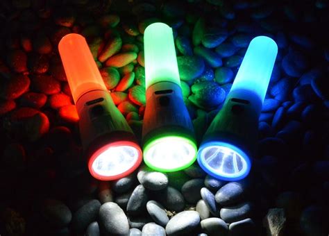 Life Gear 4 In 1 Glow Led Flashlight With Storage Whitered Amazonca