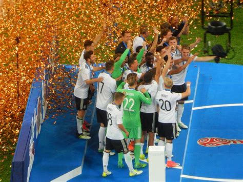 Beli cangkul online berkualitas dengan harga murah terbaru 2021 di tokopedia! Germany eye three points away at Czech Republic - SPORTS BLOG