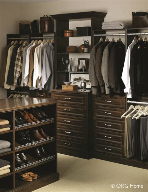 Build this handy stool in one hour and park it in your closet. 5 Non-Obvious Custom Closet Design Tips - Columbus Ohio