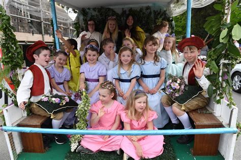picture special ickwell may day celebrations return after two year hiatus